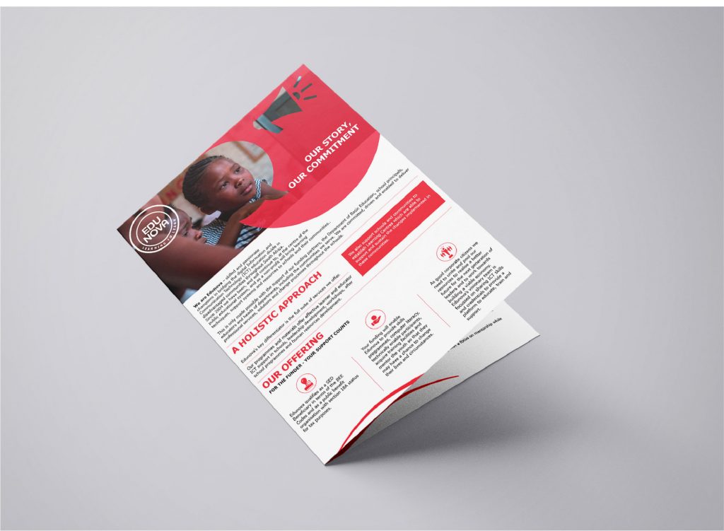 edunova brochure mockup